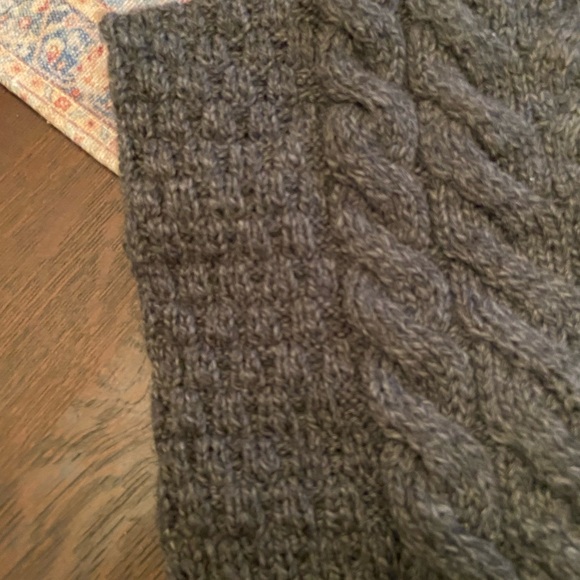 EUC Authentic Aran Merino Wool Knit Poncho - Picture 6 of 8